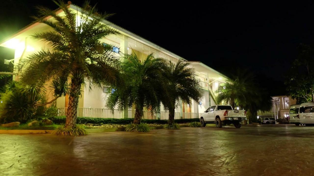 Wangka Resort Sangkhlaburi Extérieur photo